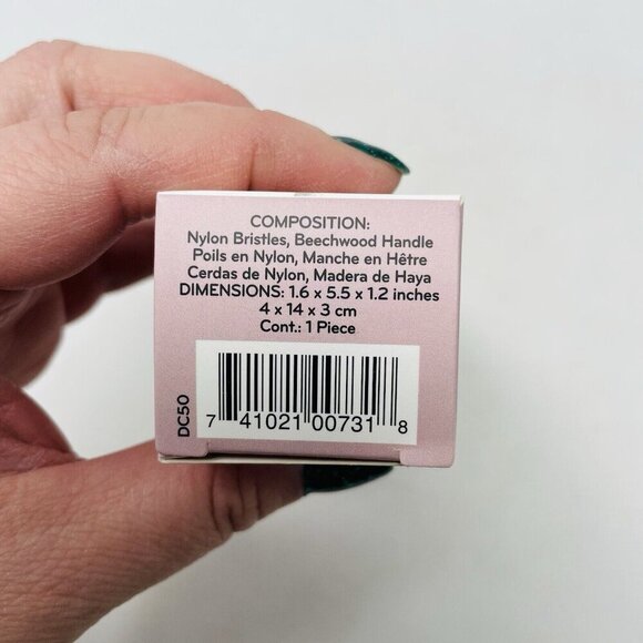 Daily Concepts Gentle Daily Face Brush for Radiant Looking Polished Skin - Picture 9 of 9